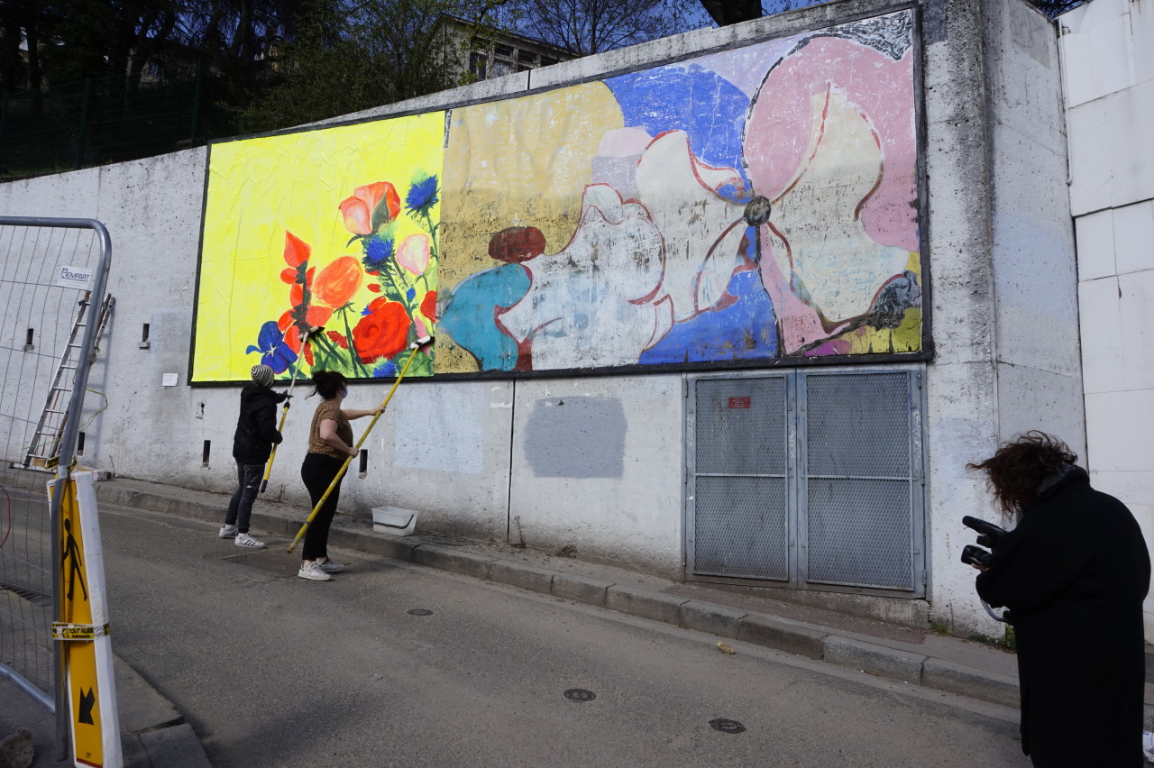 Collage « Le bouquet public » de Coline Gaulot, Avril 2021 — M.U.R Saint-Étienne