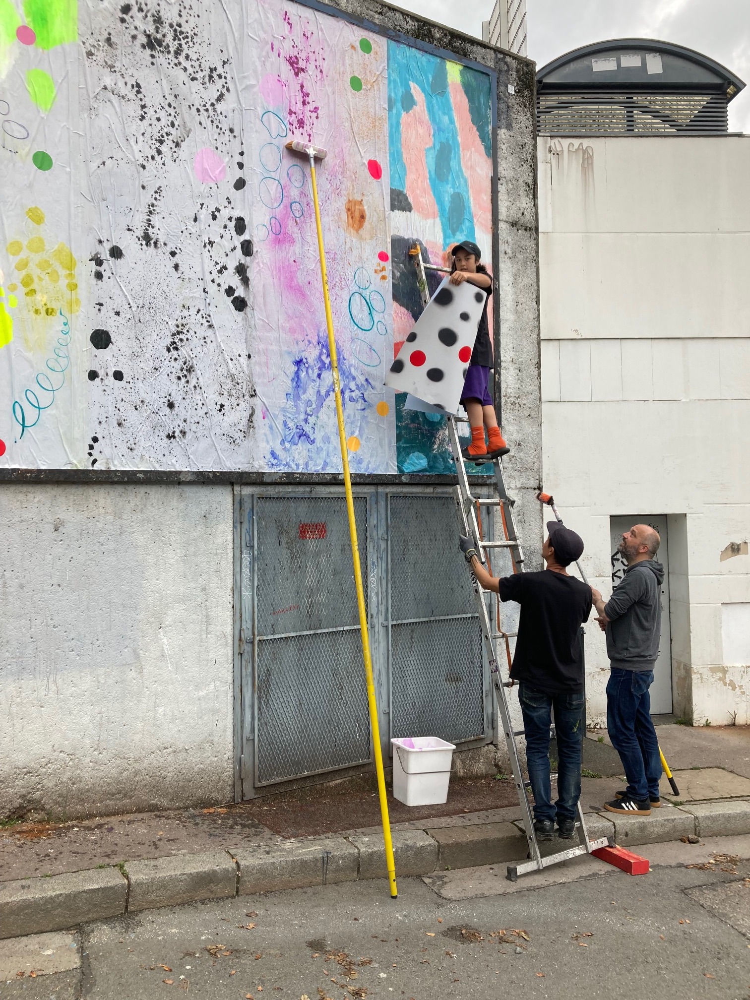 Collage « Bafouille » de Florent Dubois, Juin 2025 — M.U.R Saint-Étienne