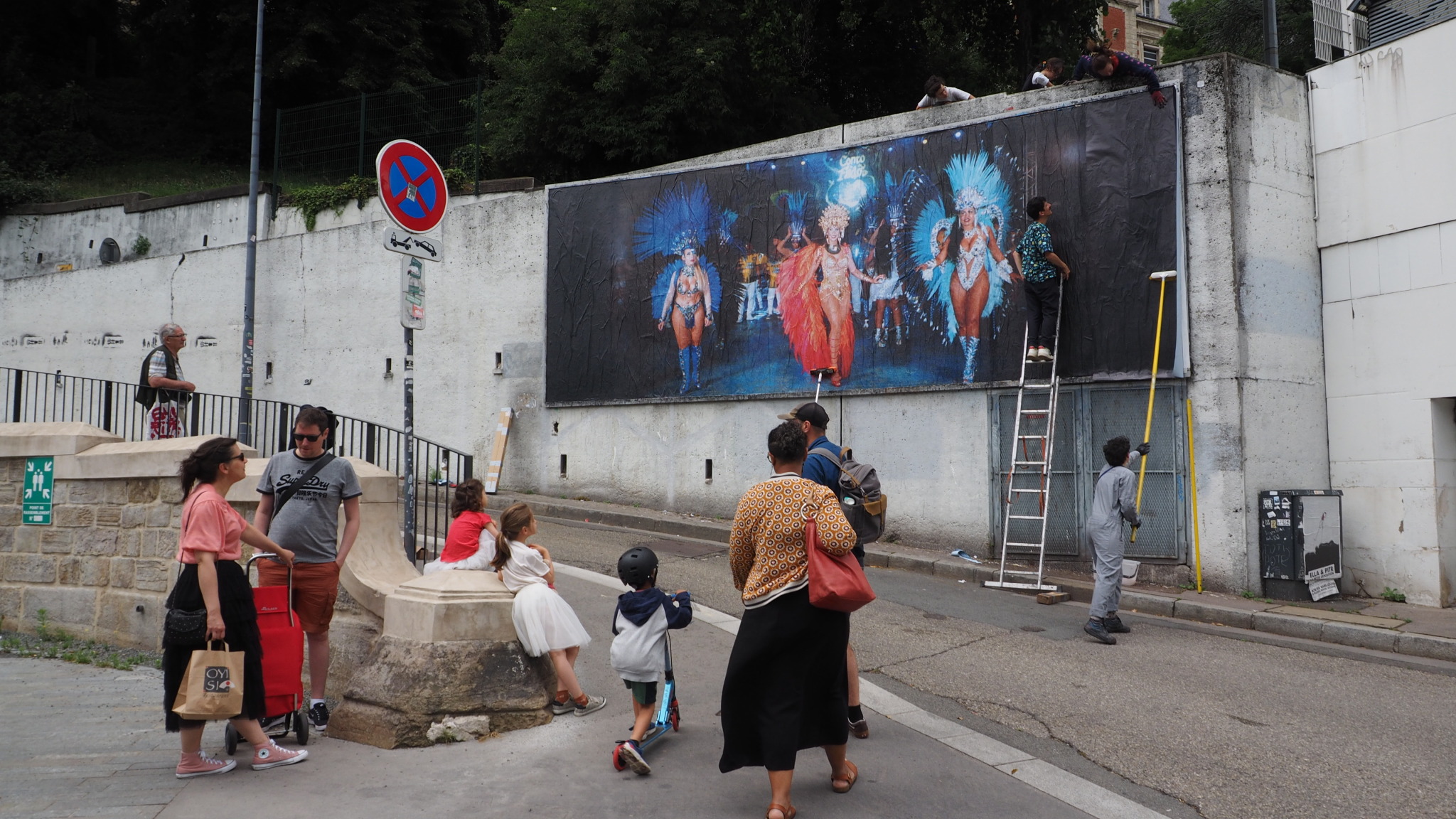 Collage « Oreino da alegria » de Inconnu, Juillet 2024 — M.U.R Saint-Étienne