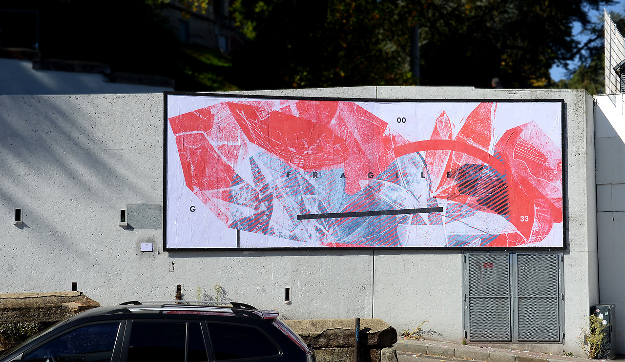 Collage « FRAGILE » de Giulio Vesprini, Octobre 2017 — M.U.R Saint-Étienne