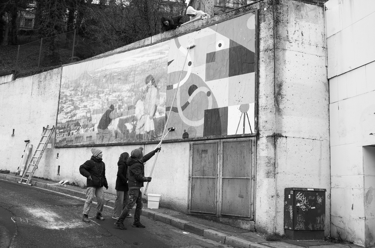 Collage « J'habite ici » de Inconnu, Janvier 2026 — M.U.R Saint-Étienne