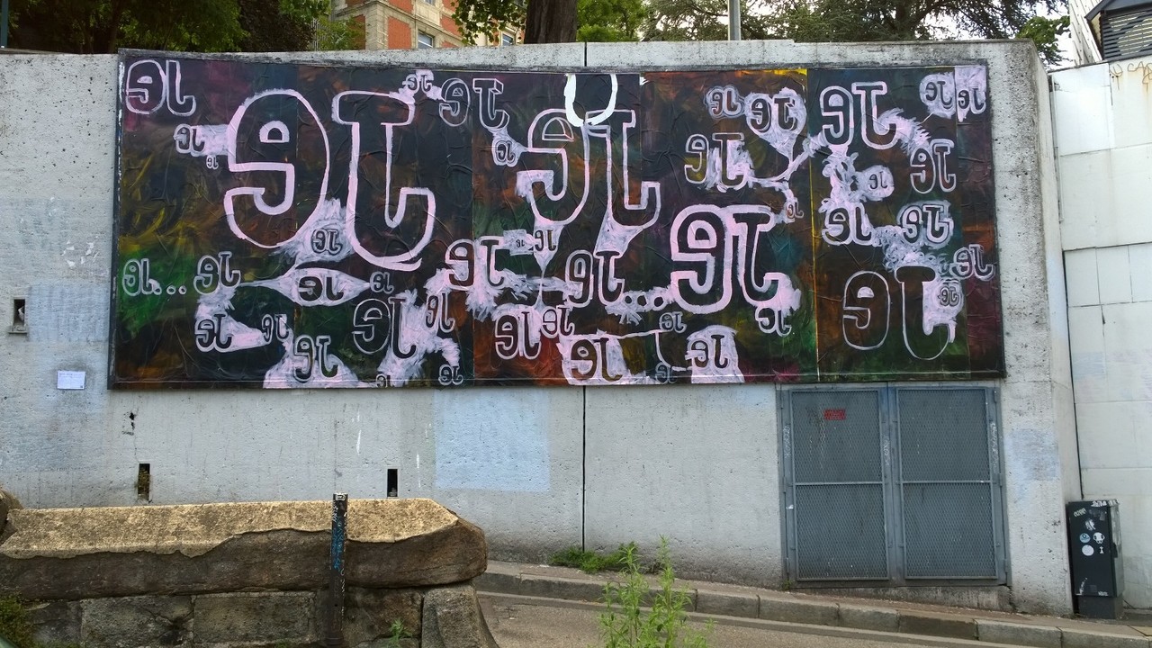 Collage « Je » de David Wolle, Juillet 2019 — M.U.R Saint-Étienne