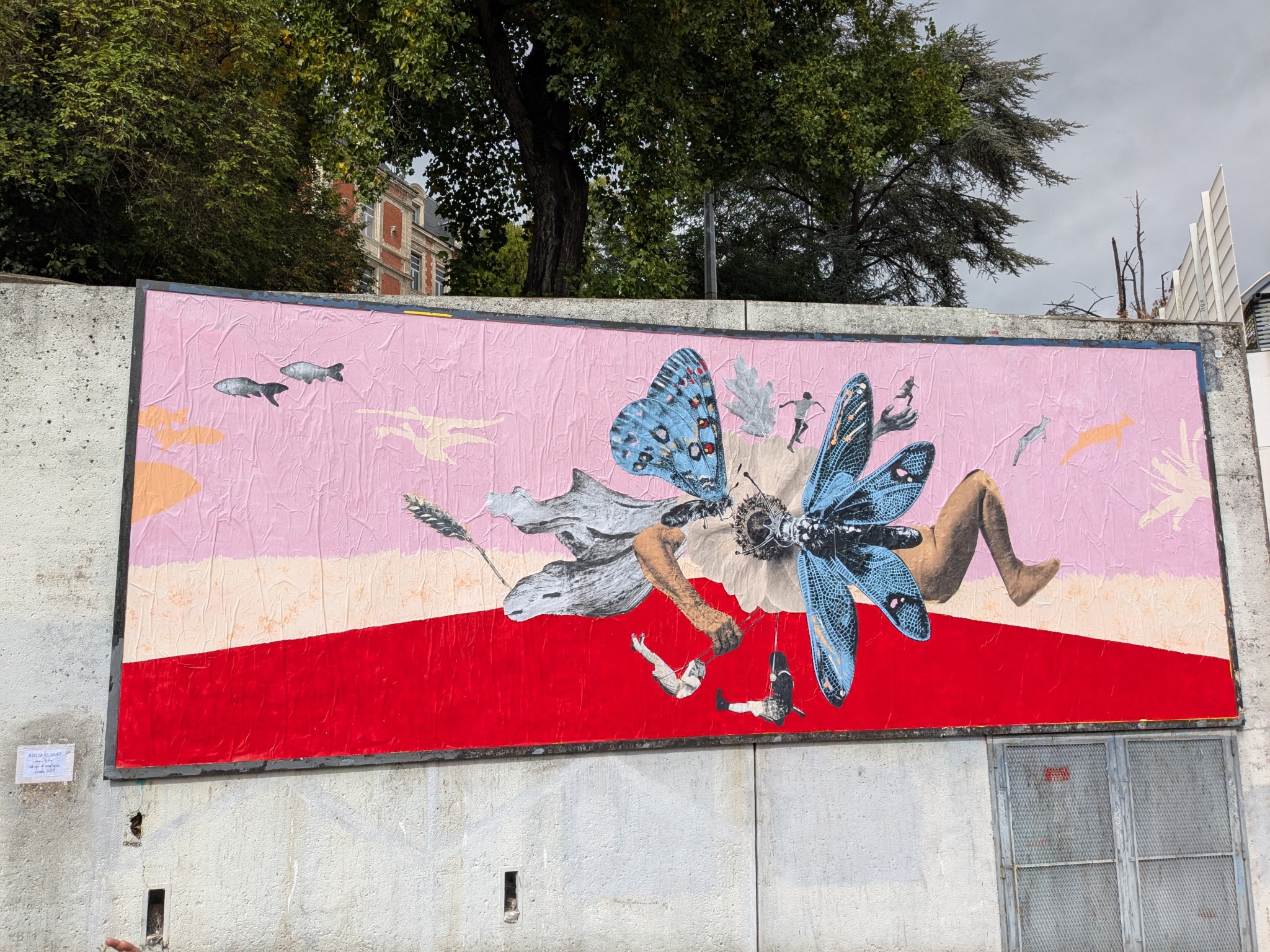 Collage de Marion Sellenet, Octobre 2025 — M.U.R Saint-Étienne